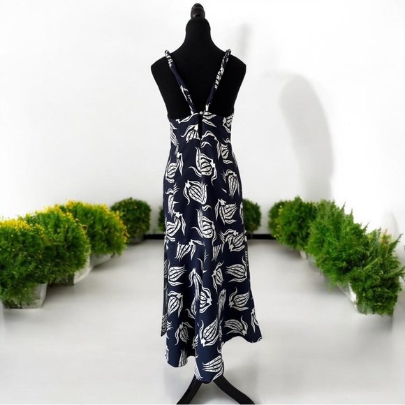 Cris Barros Navy & White Mídi Dress • Twisted Streps • Pearl Details • Size 6 US - Picture 3 of 7